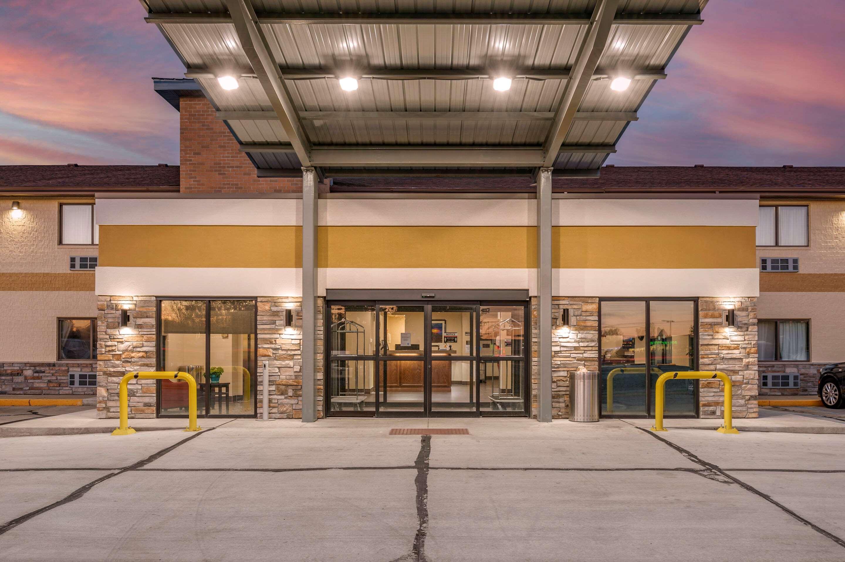Comfort Inn Near Kokomo Speedway Exterior foto