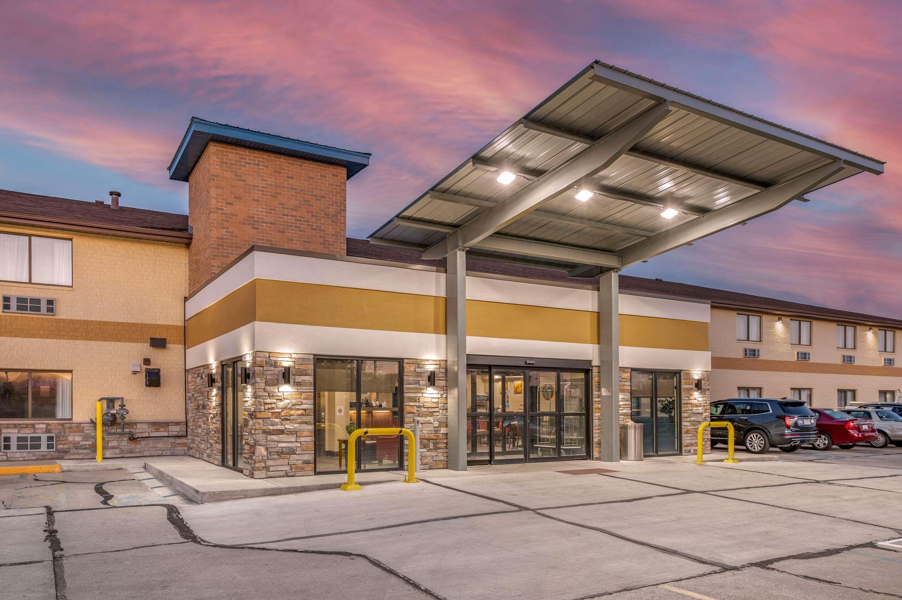 Comfort Inn Near Kokomo Speedway Exterior foto